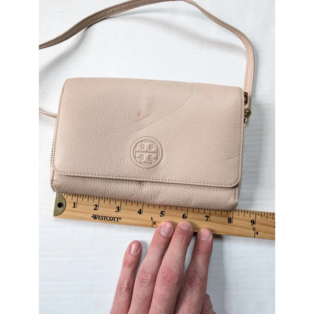 Tory Burch Bombe Flat Wallet Crossbody Pink READ Small‎ Leather